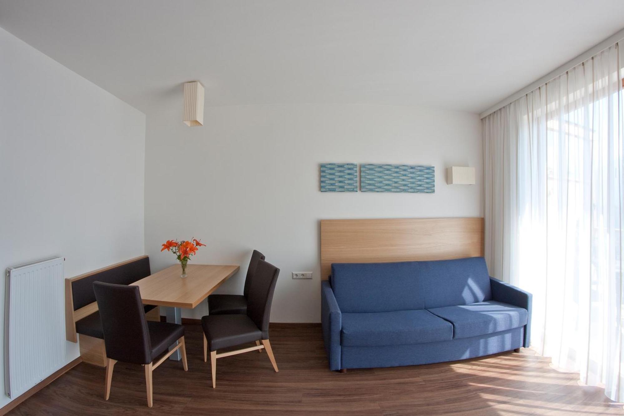 Residence Aqualis Marlengo Ruang foto