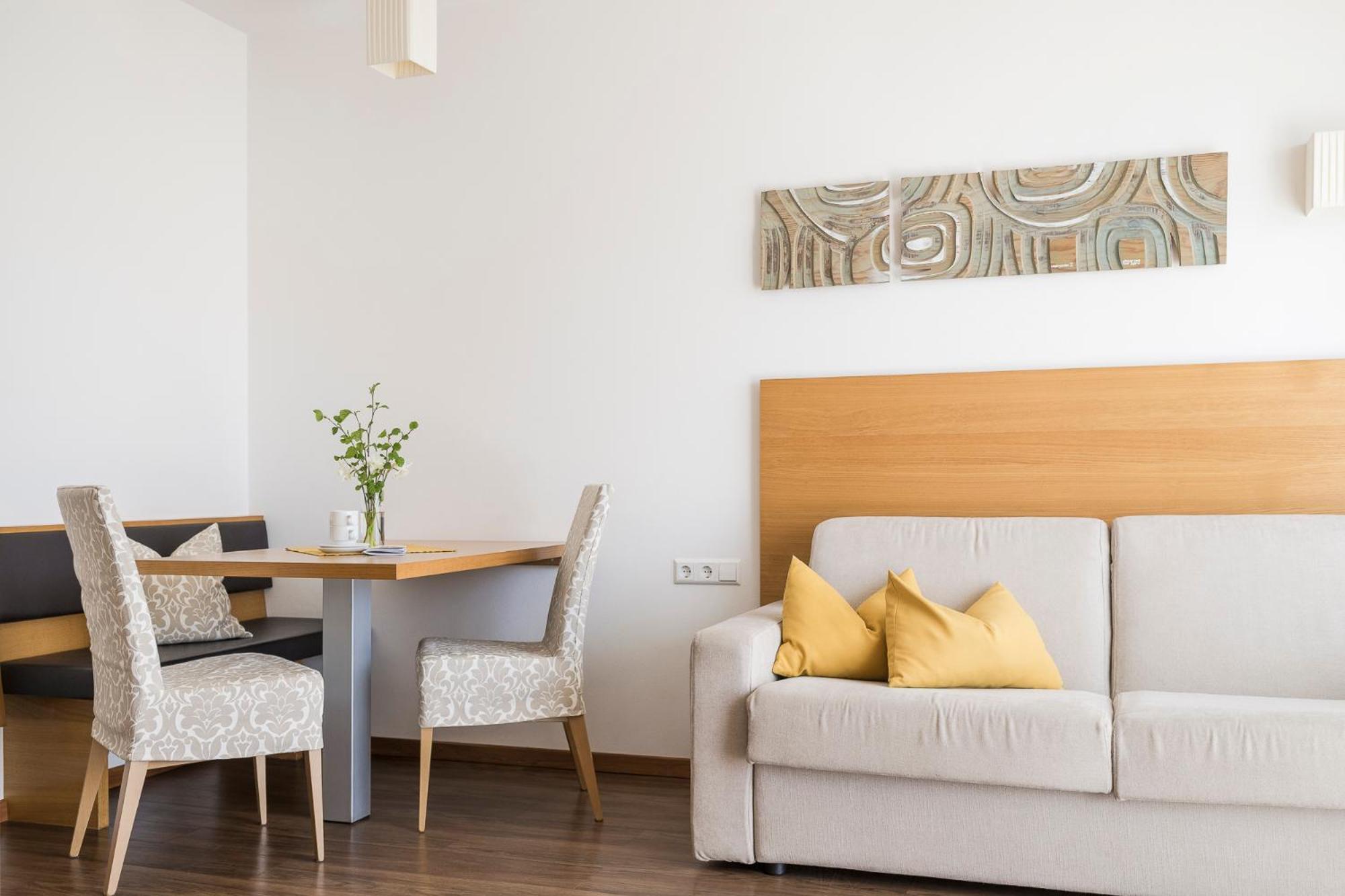 Residence Aqualis Marlengo Bagian luar foto