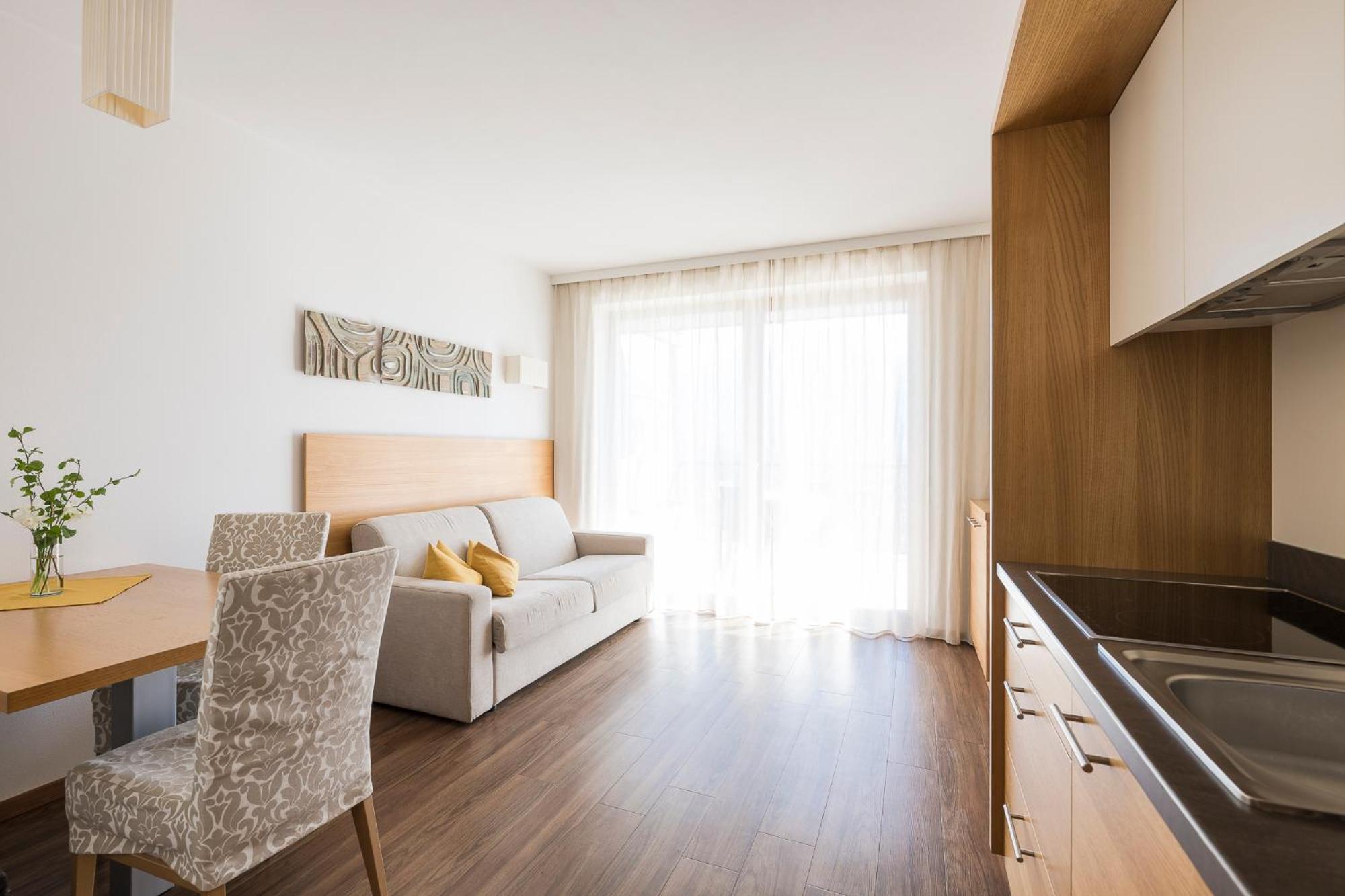 Residence Aqualis Marlengo Bagian luar foto