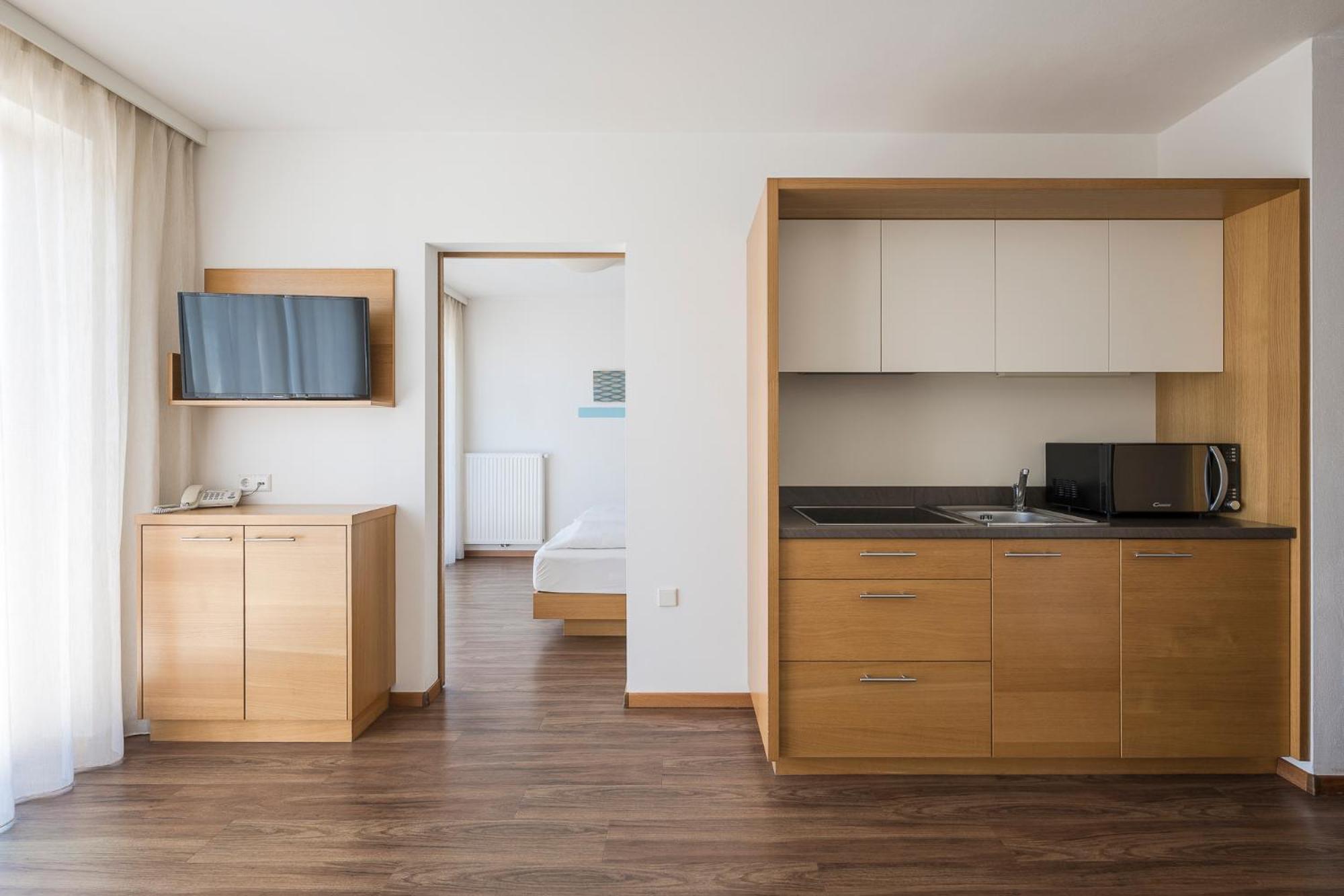 Residence Aqualis Marlengo Bagian luar foto