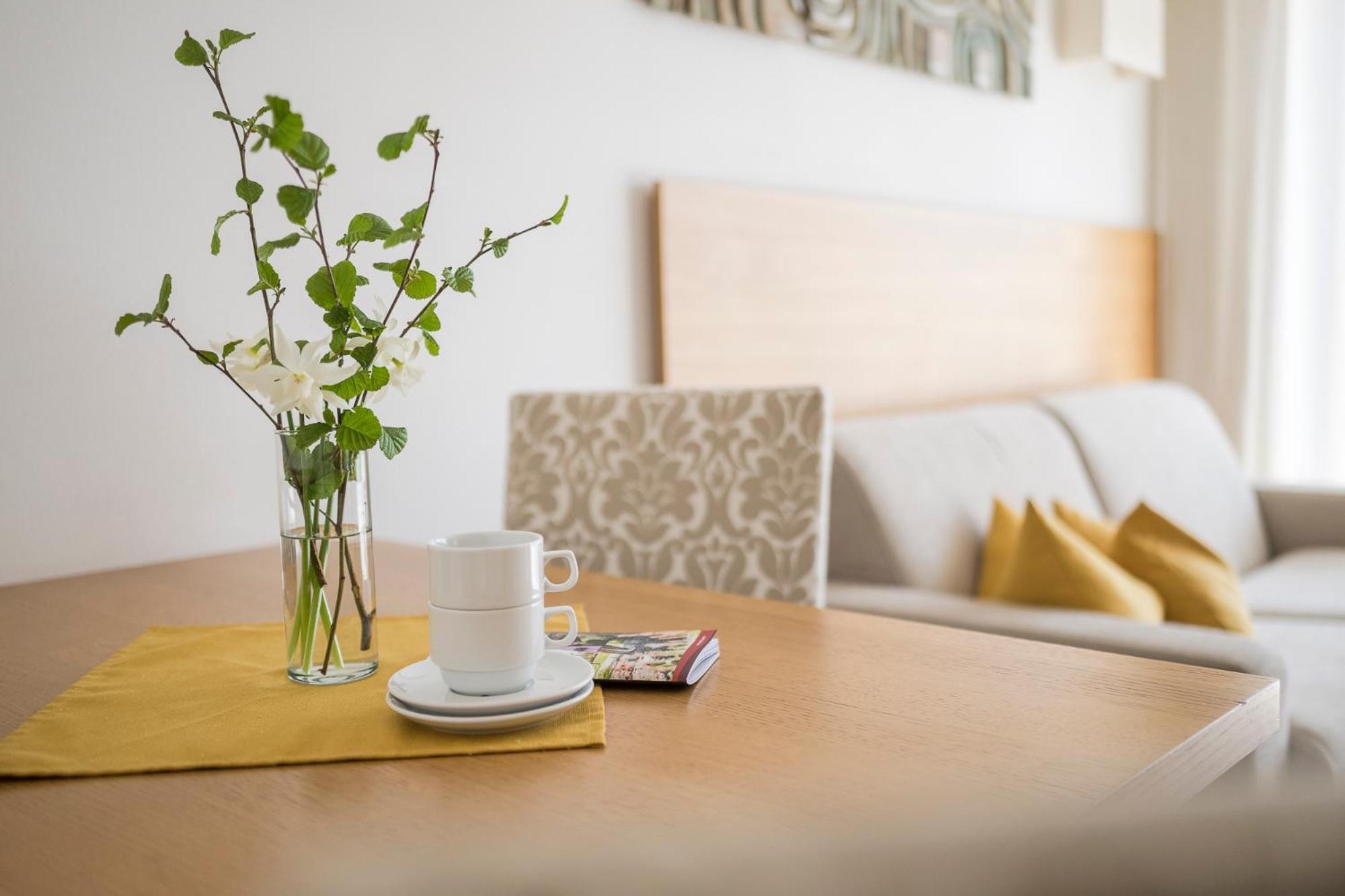 Residence Aqualis Marlengo Bagian luar foto