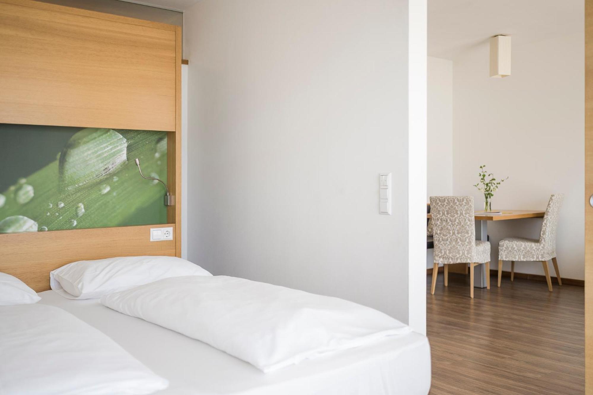Residence Aqualis Marlengo Bagian luar foto