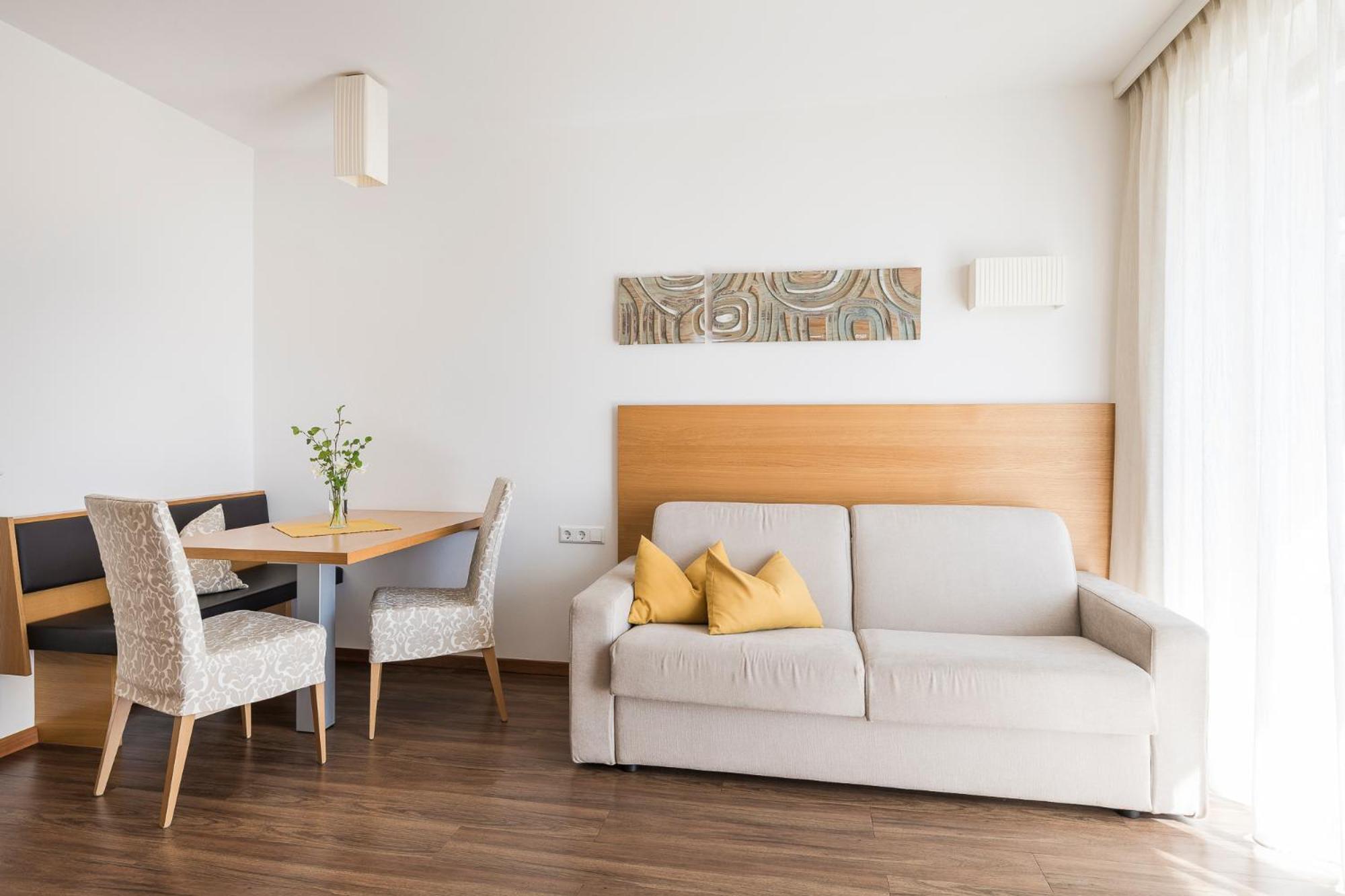 Residence Aqualis Marlengo Bagian luar foto